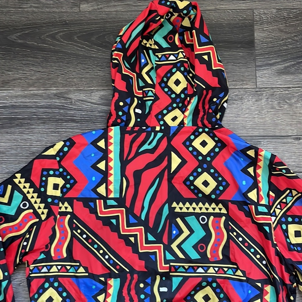 Reason the Label | Unity Red 1980s Maximalist Print Hooded Windbreaker 1/4 Zip - Picture 7 of 12